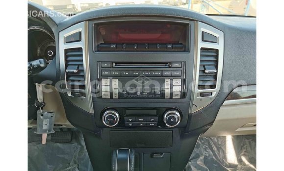 Ra Imported Mitsubishi Pajero funfun Ọkọ̀ in Import - Dubai ni Ashanti Ra Imported Mitsubishi Pajero funfun Ọkọ̀ in Import - Dubai ni Ashanti