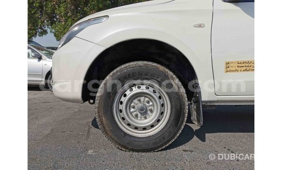 Sayi Imported Mitsubishi L200 White Mota in Import - Dubai a Ashanti Sayi Imported Mitsubishi L200 White Mota in Import - Dubai a Ashanti