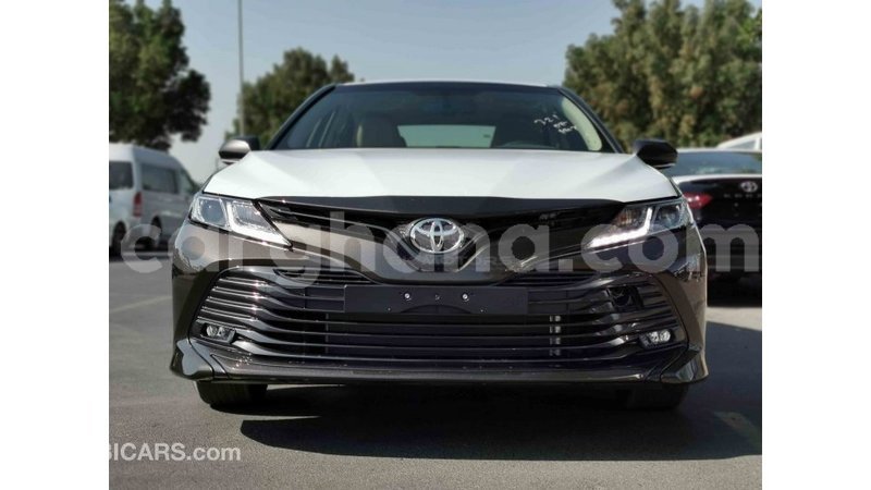 Big with watermark toyota camry ashanti import dubai 23396