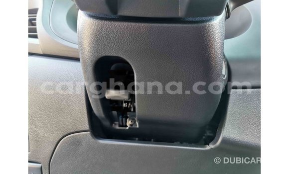 Sayi Imported Toyota Hilux White Mota in Import - Dubai a Ashanti Sayi Imported Toyota Hilux White Mota in Import - Dubai a Ashanti