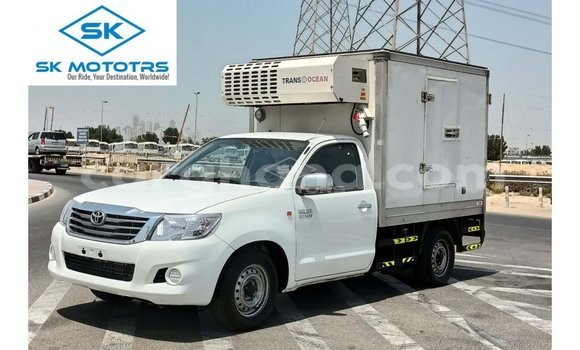 Buy Import Toyota Hilux White Car in Import - Dubai in Ashanti Buy Import Toyota Hilux White Car in Import - Dubai in Ashanti