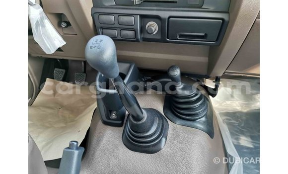 Ra Imported Toyota Land Cruiser funfun Ọkọ̀ in Import - Dubai ni Ashanti Ra Imported Toyota Land Cruiser funfun Ọkọ̀ in Import - Dubai ni Ashanti