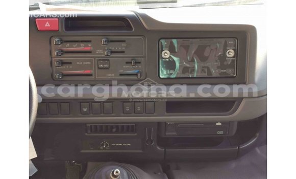 Sayi Imported Toyota Coaster White Mota in Import - Dubai a Ashanti Sayi Imported Toyota Coaster White Mota in Import - Dubai a Ashanti