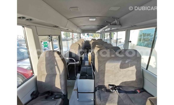 Sayi Imported Toyota Coaster White Mota in Import - Dubai a Ashanti Sayi Imported Toyota Coaster White Mota in Import - Dubai a Ashanti