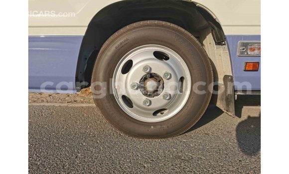 Sayi Imported Toyota Coaster White Mota in Import - Dubai a Ashanti Sayi Imported Toyota Coaster White Mota in Import - Dubai a Ashanti