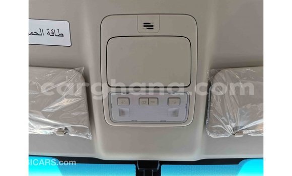 Sayi Imported Toyota Hiace White Mota in Import - Dubai a Ashanti Sayi Imported Toyota Hiace White Mota in Import - Dubai a Ashanti