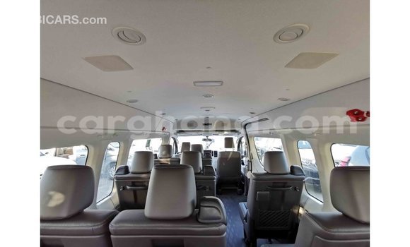 Sayi Imported Toyota Hiace White Mota in Import - Dubai a Ashanti Sayi Imported Toyota Hiace White Mota in Import - Dubai a Ashanti