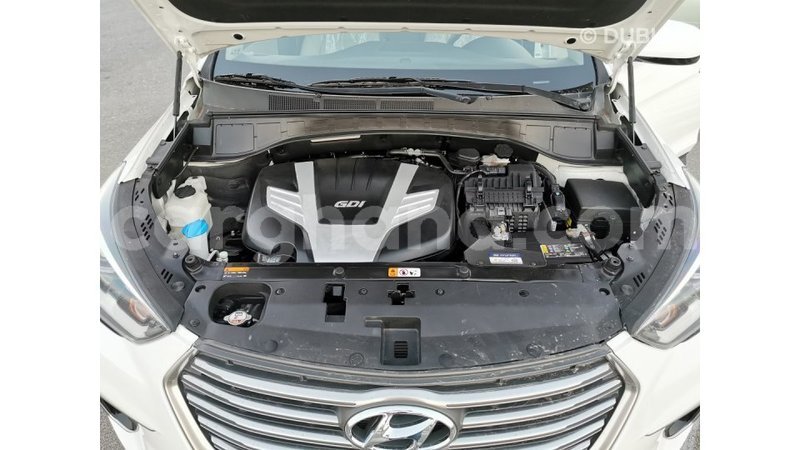 Big with watermark hyundai santa fe ashanti import dubai 23447