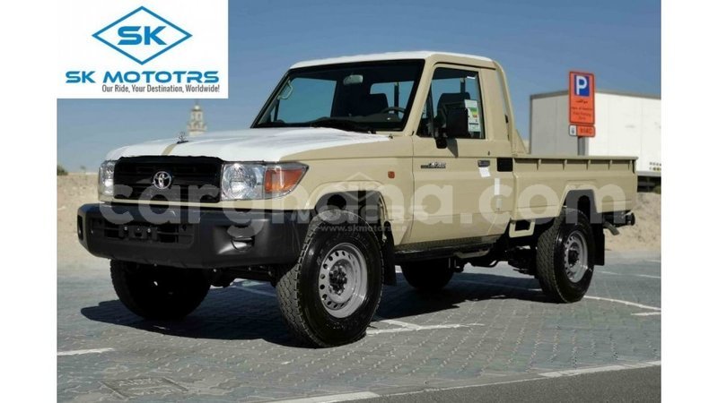 Big with watermark toyota land cruiser ashanti import dubai 23453