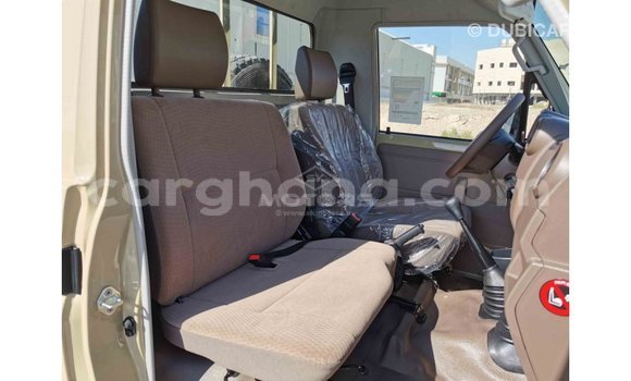 Buy Import Toyota Land Cruiser Beige Car in Import - Dubai in Ashanti Buy Import Toyota Land Cruiser Beige Car in Import - Dubai in Ashanti