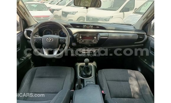 Ra Imported Toyota Hilux funfun Ọkọ̀ in Import - Dubai ni Ashanti Ra Imported Toyota Hilux funfun Ọkọ̀ in Import - Dubai ni Ashanti