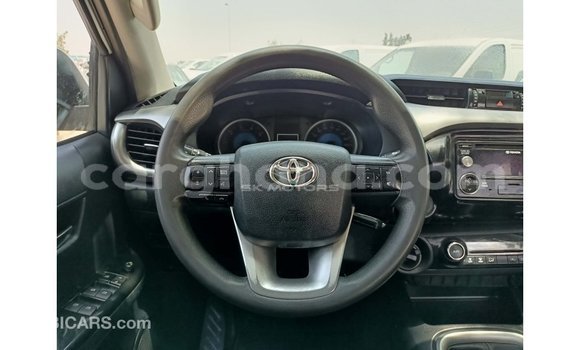 Ra Imported Toyota Hilux funfun Ọkọ̀ in Import - Dubai ni Ashanti Ra Imported Toyota Hilux funfun Ọkọ̀ in Import - Dubai ni Ashanti