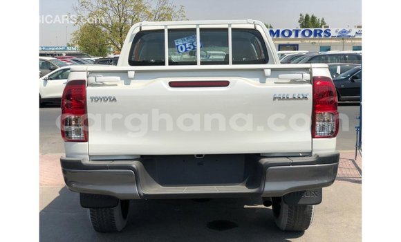 Buy Import Toyota Hilux White Car in Import - Dubai in Ashanti Buy Import Toyota Hilux White Car in Import - Dubai in Ashanti