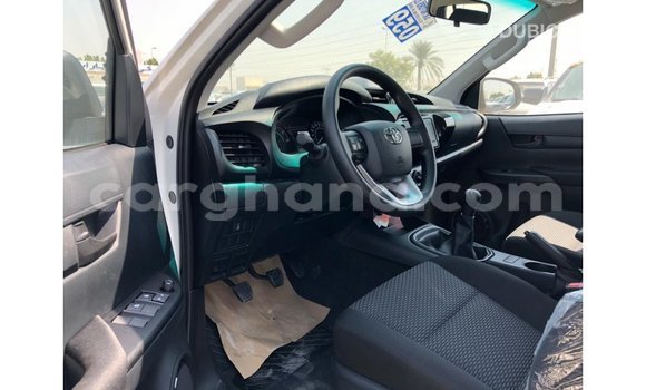 Buy Import Toyota Hilux White Car in Import - Dubai in Ashanti Buy Import Toyota Hilux White Car in Import - Dubai in Ashanti