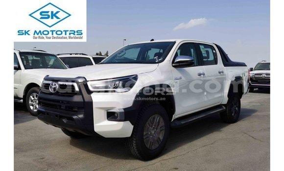 Buy Import Toyota Hilux White Car in Import - Dubai in Ashanti Buy Import Toyota Hilux White Car in Import - Dubai in Ashanti