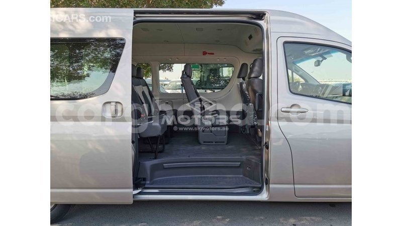 Big with watermark toyota hiace ashanti import dubai 23468