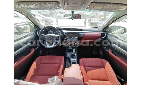 Buy Import Toyota Hilux White Car in Import - Dubai in Ashanti Buy Import Toyota Hilux White Car in Import - Dubai in Ashanti