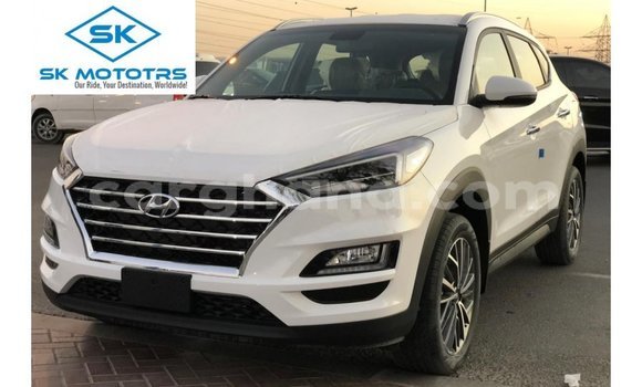 Sayi Imported Hyundai Tucson White Mota in Import - Dubai a Ashanti Sayi Imported Hyundai Tucson White Mota in Import - Dubai a Ashanti