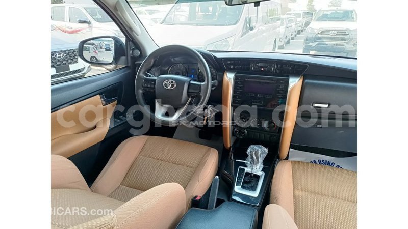 Big with watermark toyota fortuner ashanti import dubai 23489