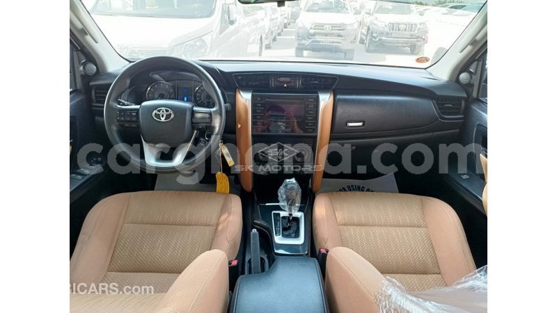 Big with watermark toyota fortuner ashanti import dubai 23489