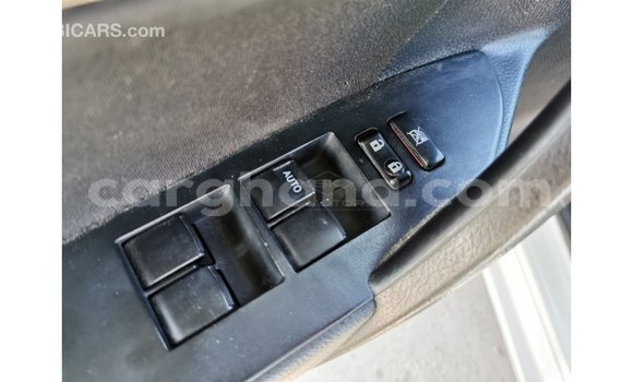 Ra Imported Toyota Corolla funfun Ọkọ̀ in Import - Dubai ni Ashanti Ra Imported Toyota Corolla funfun Ọkọ̀ in Import - Dubai ni Ashanti