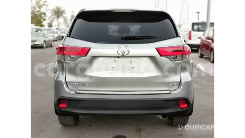 Big with watermark toyota highlander ashanti import dubai 23500