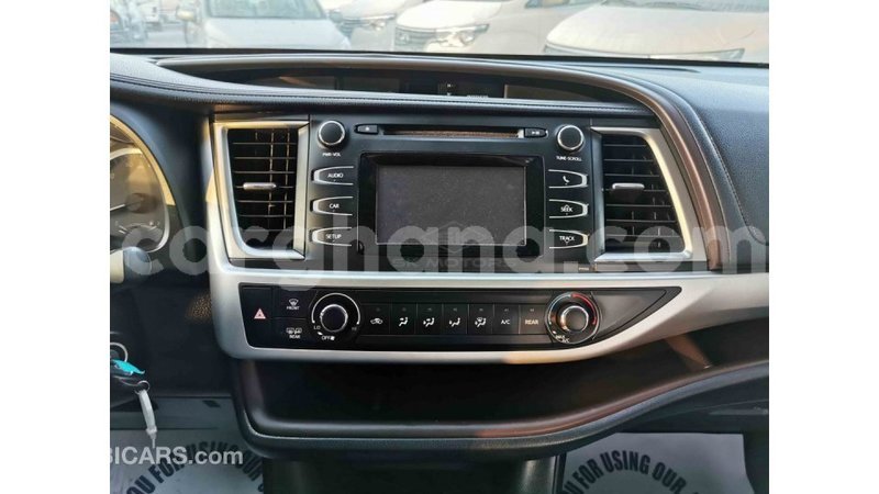 Big with watermark toyota highlander ashanti import dubai 23500