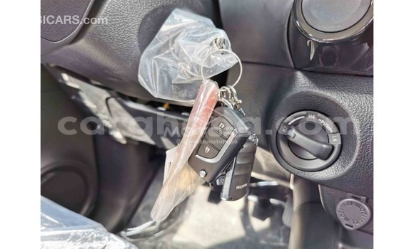 Buy Import Toyota Hilux White Car in Import - Dubai in Ashanti Buy Import Toyota Hilux White Car in Import - Dubai in Ashanti