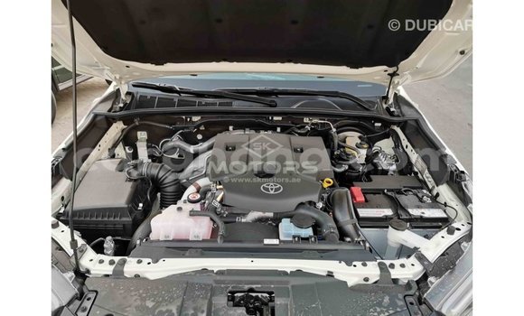 Buy Import Toyota Hilux White Car in Import - Dubai in Ashanti Buy Import Toyota Hilux White Car in Import - Dubai in Ashanti