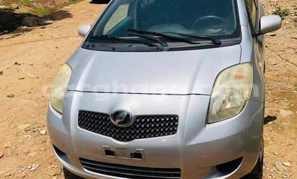 Ra Àlòkù Toyota Yaris Silver Ọkọ̀ in Sekondi ni Oorun Ra Àlòkù Toyota Yaris Silver Ọkọ̀ in Sekondi ni Oorun