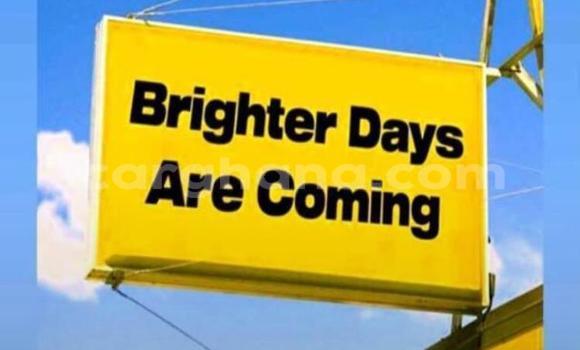 Ra Àlòkù Toyota Yaris Silver Ọkọ̀ in Sekondi ni Oorun Ra Àlòkù Toyota Yaris Silver Ọkọ̀ in Sekondi ni Oorun