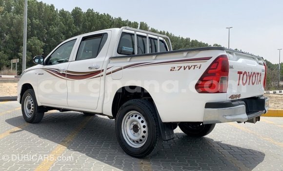 Sayi Imported Toyota Hilux White Mota in Import - Dubai a Ashanti Sayi Imported Toyota Hilux White Mota in Import - Dubai a Ashanti