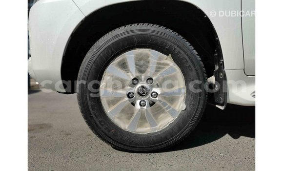 Ra Imported Toyota Land Cruiser funfun Ọkọ̀ in Import - Dubai ni Ashanti Ra Imported Toyota Land Cruiser funfun Ọkọ̀ in Import - Dubai ni Ashanti