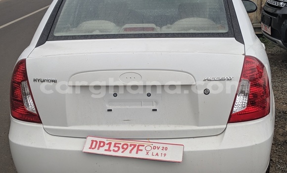 Buy Used Hyundai Accent White Car in Accra in Greater Accra Buy Used Hyundai Accent White Car in Accra in Greater Accra