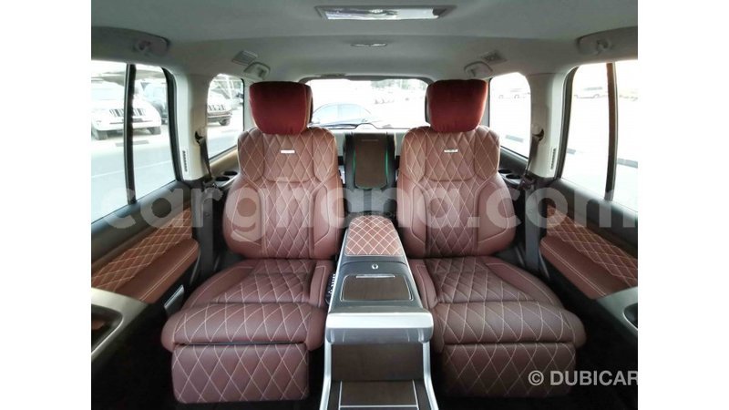 Big with watermark toyota land cruiser ashanti import dubai 23569