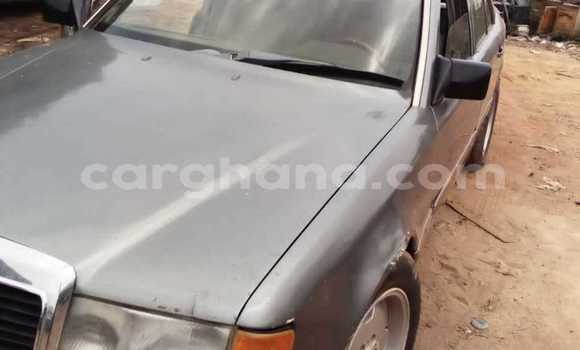 Buy Used Mercedes-Benz E200 Silver Car in Kumasi in Ashanti Buy Used Mercedes-Benz E200 Silver Car in Kumasi in Ashanti