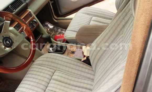 Buy Used Mercedes-Benz E200 Silver Car in Kumasi in Ashanti Buy Used Mercedes-Benz E200 Silver Car in Kumasi in Ashanti
