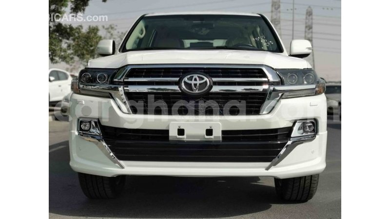 Big with watermark toyota land cruiser ashanti import dubai 23589