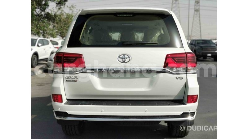 Big with watermark toyota land cruiser ashanti import dubai 23589