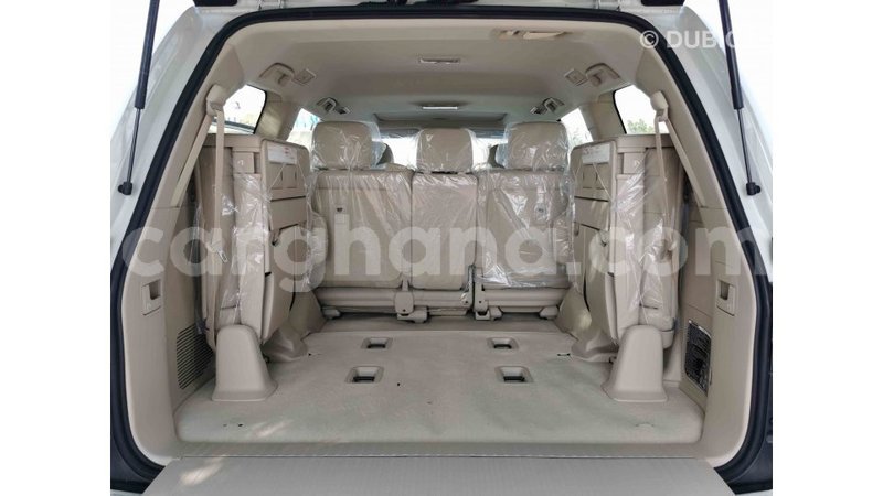 Big with watermark toyota land cruiser ashanti import dubai 23589