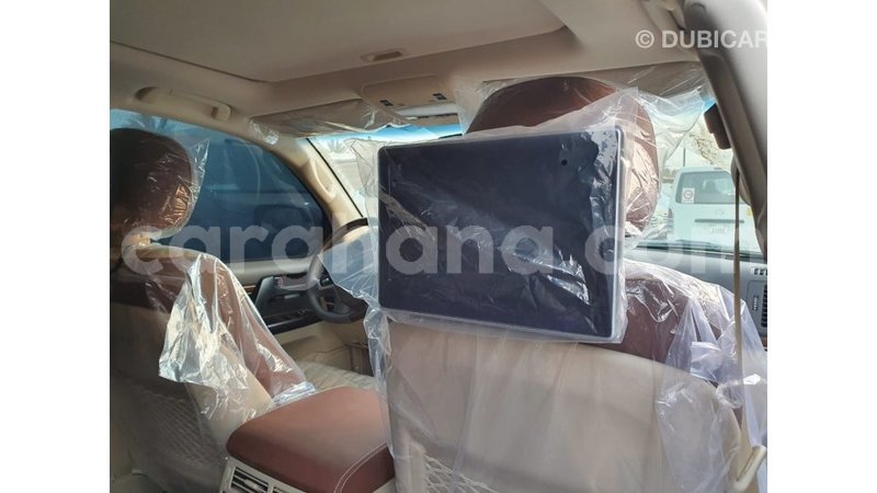 Big with watermark toyota land cruiser ashanti import dubai 23597