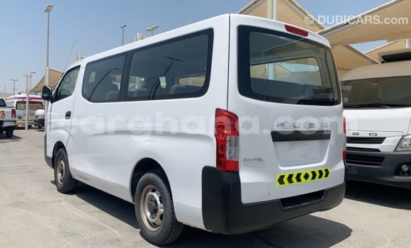 Ra Imported Mitsubishi Fuso funfun Ọkọ̀ akẹ́rù ńlá in Import - Dubai ni Ashanti Ra Imported Mitsubishi Fuso funfun Ọkọ̀ akẹ́rù ńlá in Import - Dubai ni Ashanti