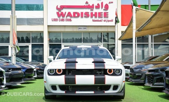 Sayi Imported Dodge Challenger White Mota in Import - Dubai a Ashanti Sayi Imported Dodge Challenger White Mota in Import - Dubai a Ashanti