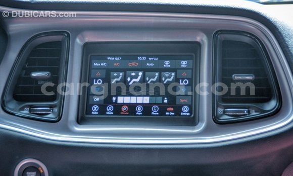 Sayi Imported Dodge Challenger White Mota in Import - Dubai a Ashanti Sayi Imported Dodge Challenger White Mota in Import - Dubai a Ashanti