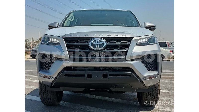 Big with watermark toyota fortuner ashanti import dubai 23625