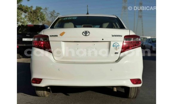 Sayi Imported Toyota Yaris White Mota in Import - Dubai a Ashanti Sayi Imported Toyota Yaris White Mota in Import - Dubai a Ashanti
