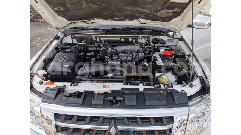 Big with watermark mitsubishi pajero ashanti import dubai 23641