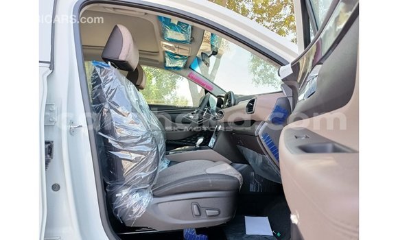 Ra Imported Hyundai Santa Fe funfun Ọkọ̀ in Import - Dubai ni Ashanti Ra Imported Hyundai Santa Fe funfun Ọkọ̀ in Import - Dubai ni Ashanti