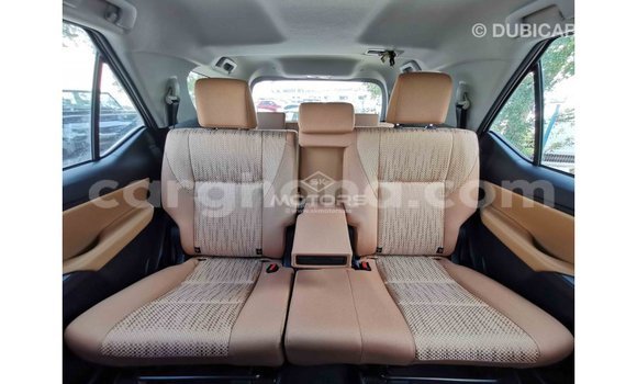 Ra Imported Toyota Fortuner funfun Ọkọ̀ in Import - Dubai ni Ashanti Ra Imported Toyota Fortuner funfun Ọkọ̀ in Import - Dubai ni Ashanti