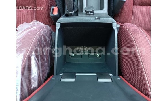 Buy Import Toyota Hilux White Car in Import - Dubai in Ashanti Buy Import Toyota Hilux White Car in Import - Dubai in Ashanti